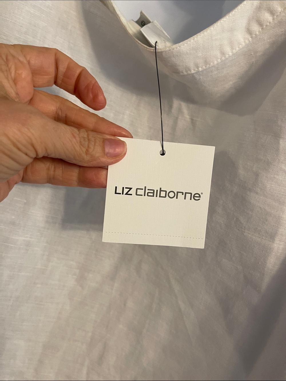 Liz Claiborne White Sleeveless Lace-Front Crochet  Top Blouse NWT Size XL 1X - Picture 7 of 11